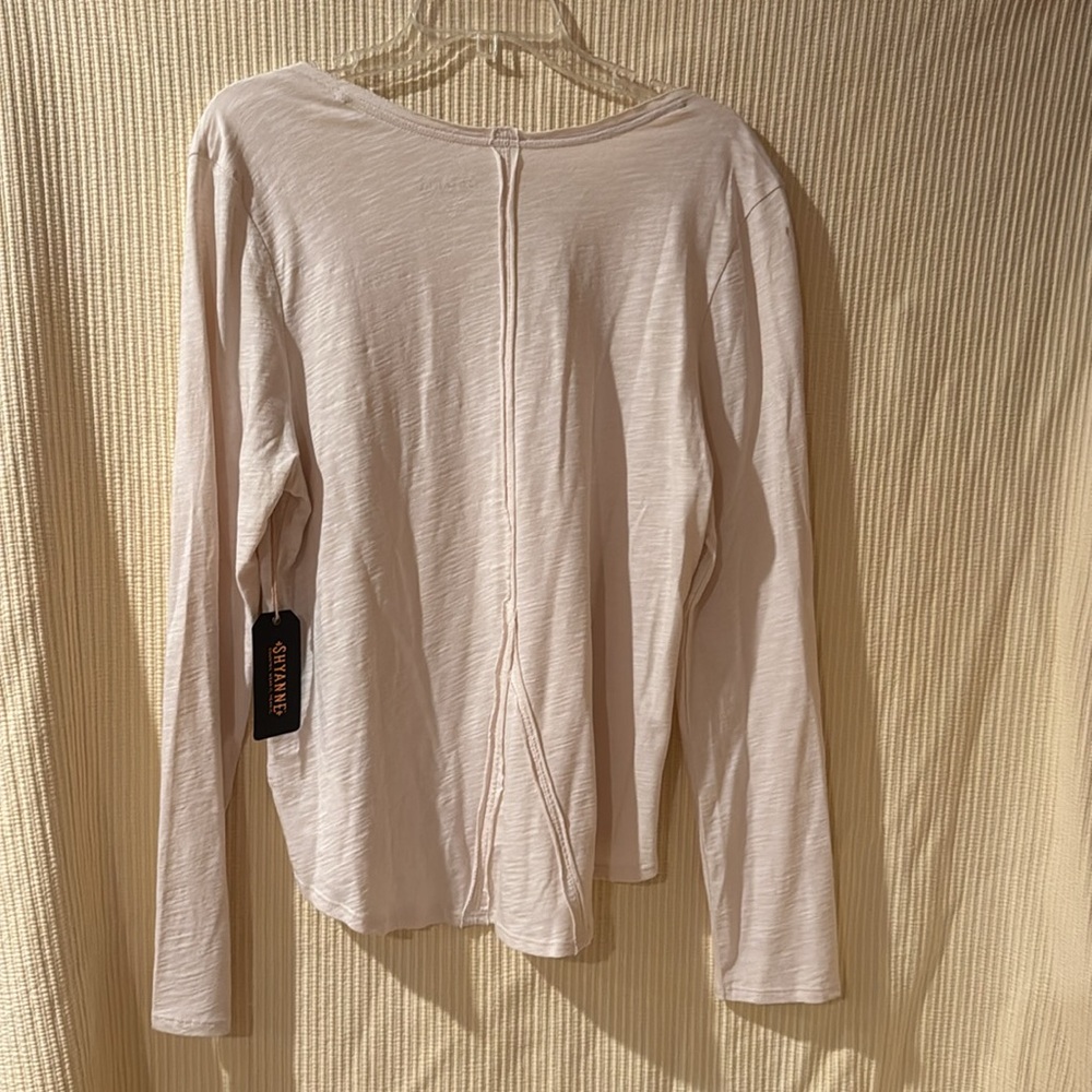 SHYANNE Cream L/S top XL Women’s NWT - Picture 2 of 5
